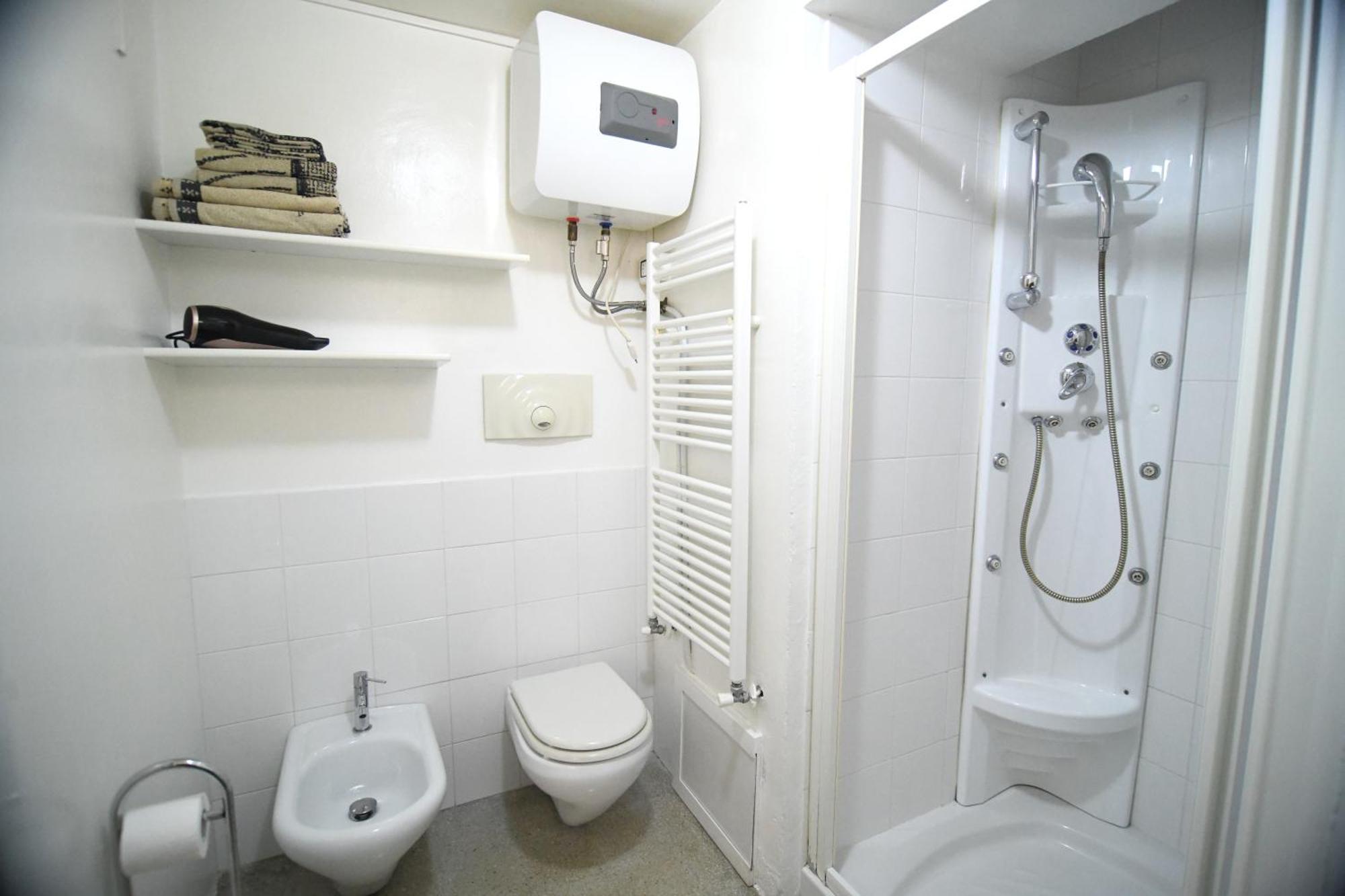 Hotel Domo Peonia Bianca Nuoro  Habitación foto